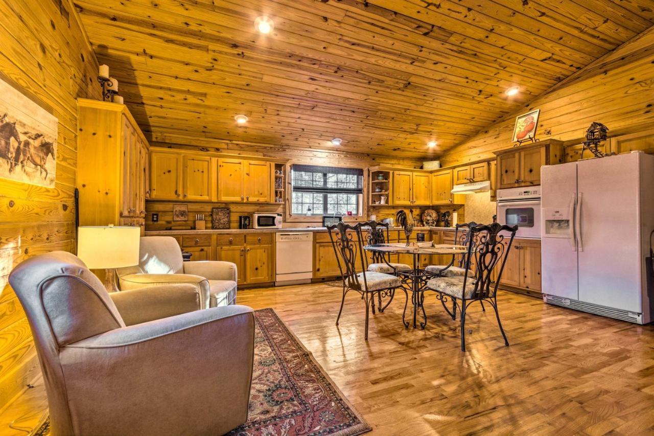 Pet-Friendly Cabot Cabin With Fenced Yard! Екстер'єр фото
